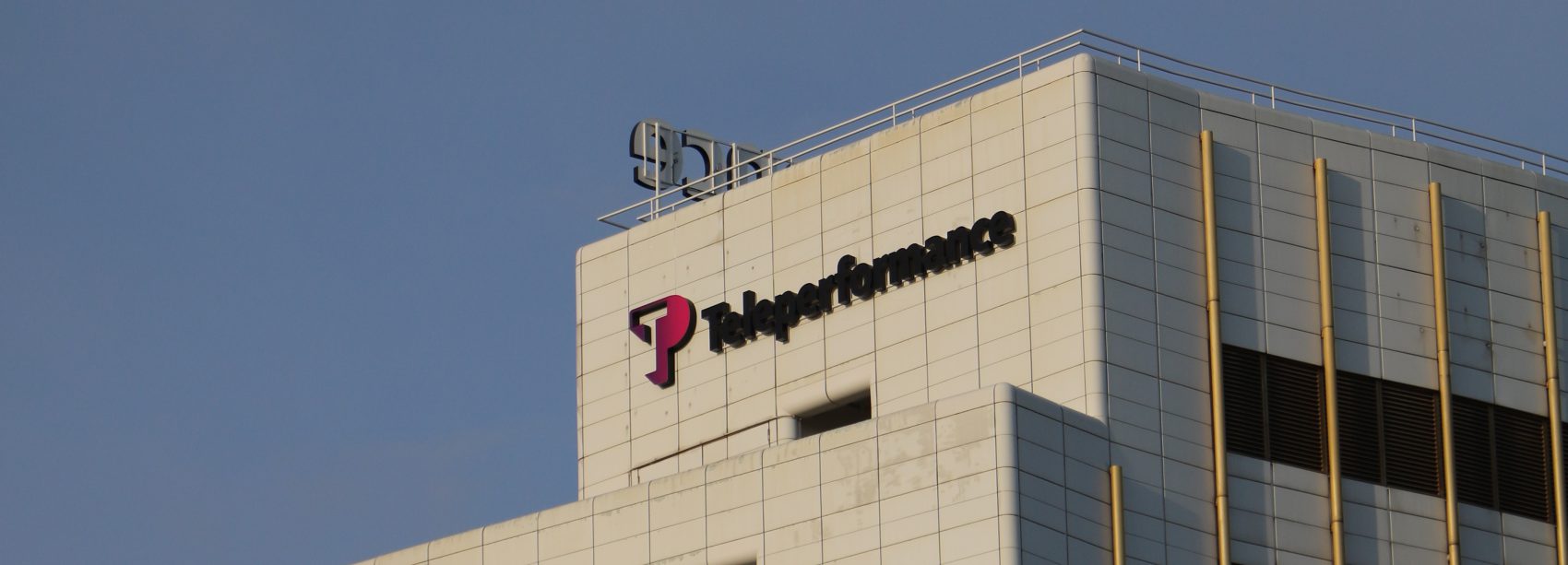 Goedkope telefonisten lokken met nog goedkoper bier